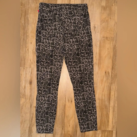 Spanx Jeanish Ankle Leggings Taupe Snakeskin Medium NWT JEGGINGS JEANS DENIM - Picture 6 of 7